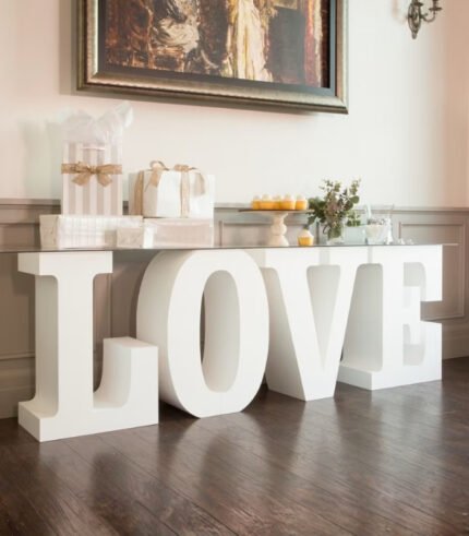 Strafor LOVE Yazısı